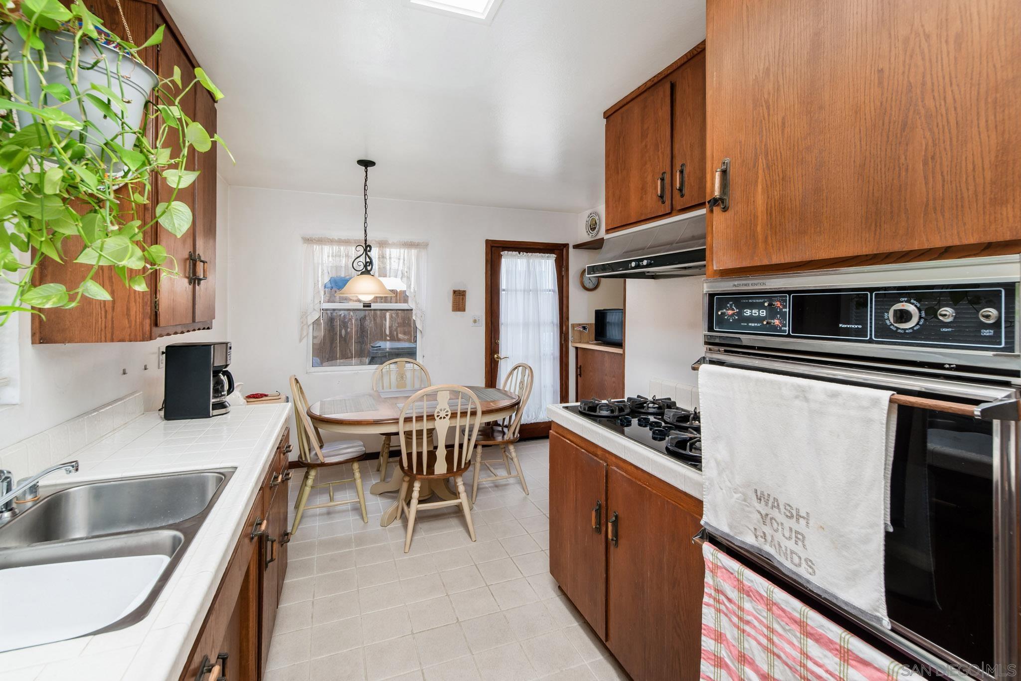 Detail Gallery Image 16 of 29 For 13011  Conley St, Poway,  CA 92064 - 4 Beds | 2 Baths