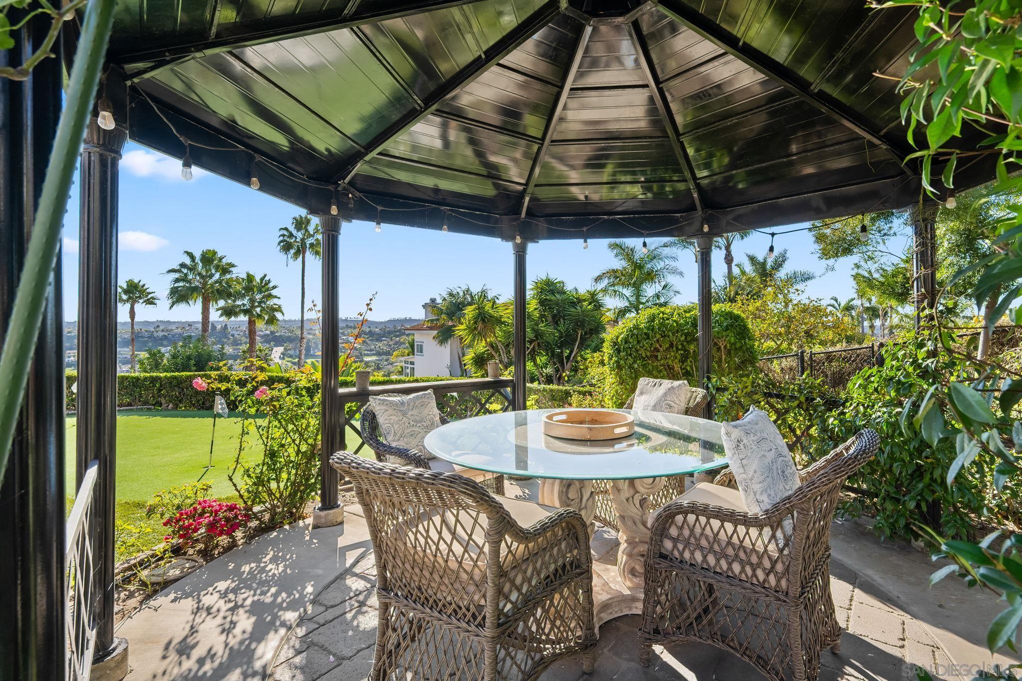 Detail Gallery Image 12 of 75 For 2915  Managua Pl, Carlsbad,  CA 92009 - 4 Beds | 3 Baths