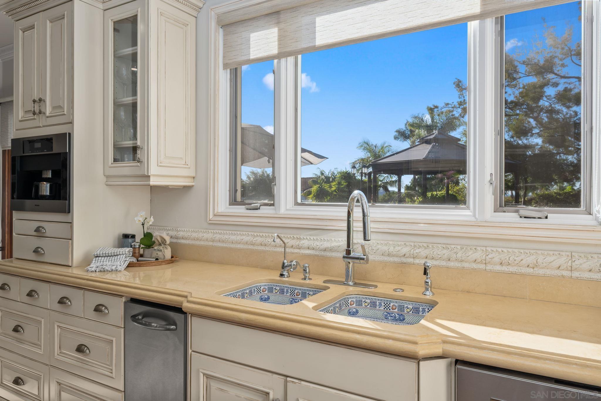 Detail Gallery Image 23 of 75 For 2915  Managua Pl, Carlsbad,  CA 92009 - 4 Beds | 3 Baths