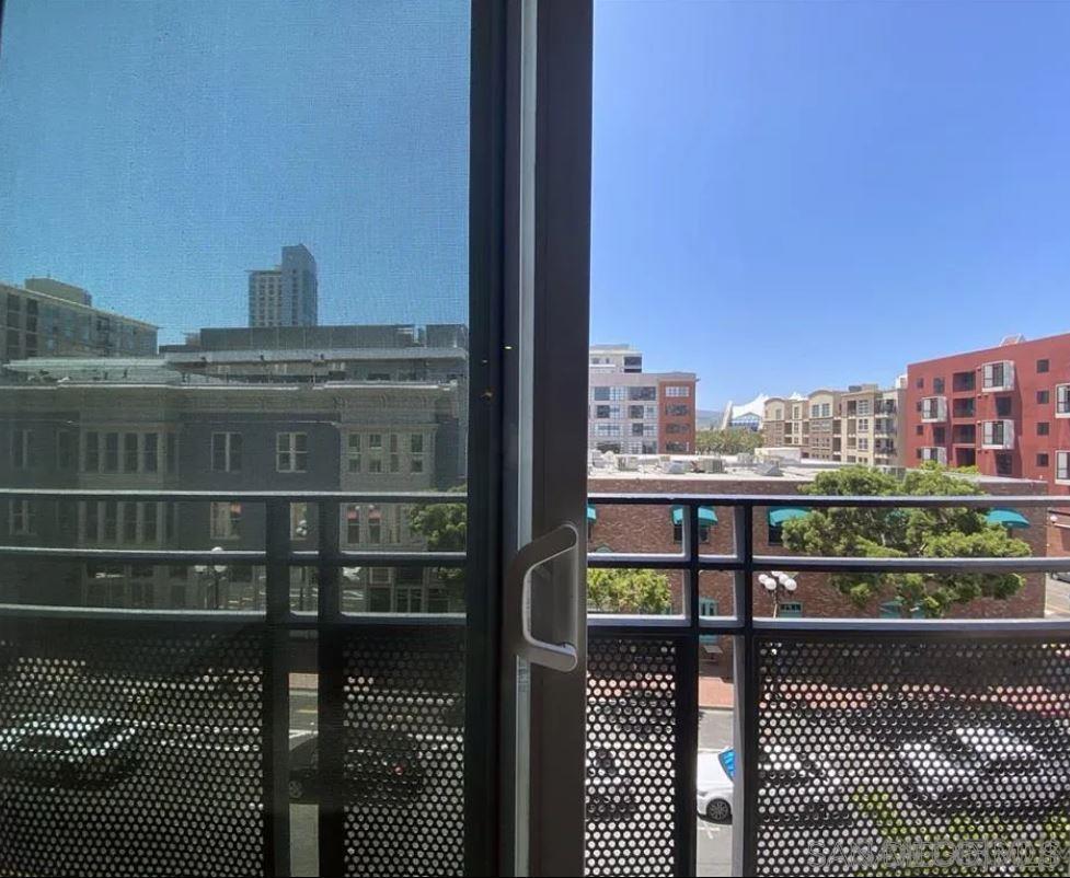 Detail Gallery Image 12 of 22 For 450  J St  4211, San Diego,  CA 92101 - 2 Beds | 2 Baths