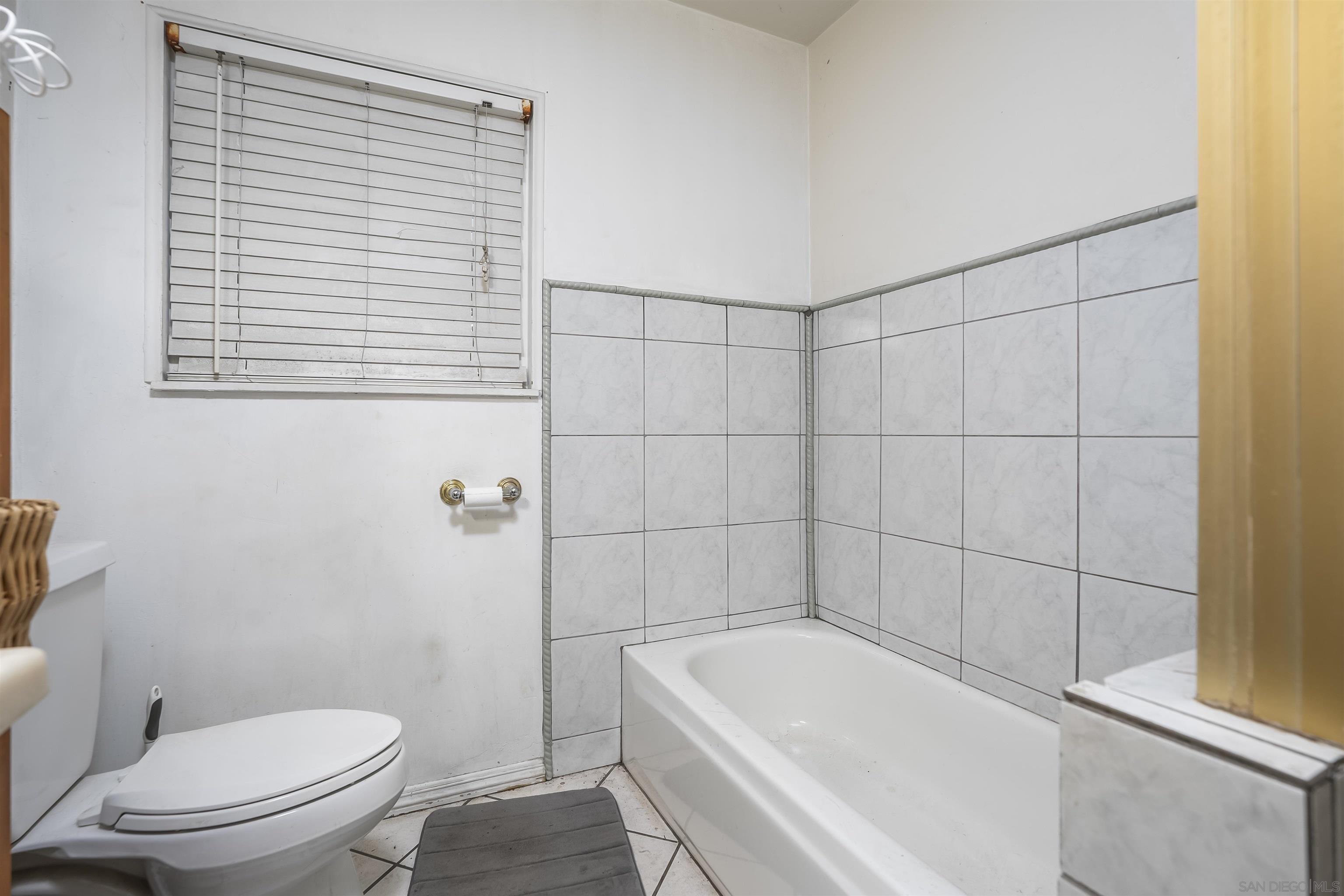 Detail Gallery Image 12 of 38 For 4366  Marraco Drive, San Diego,  CA 92115 - 4 Beds | 2 Baths