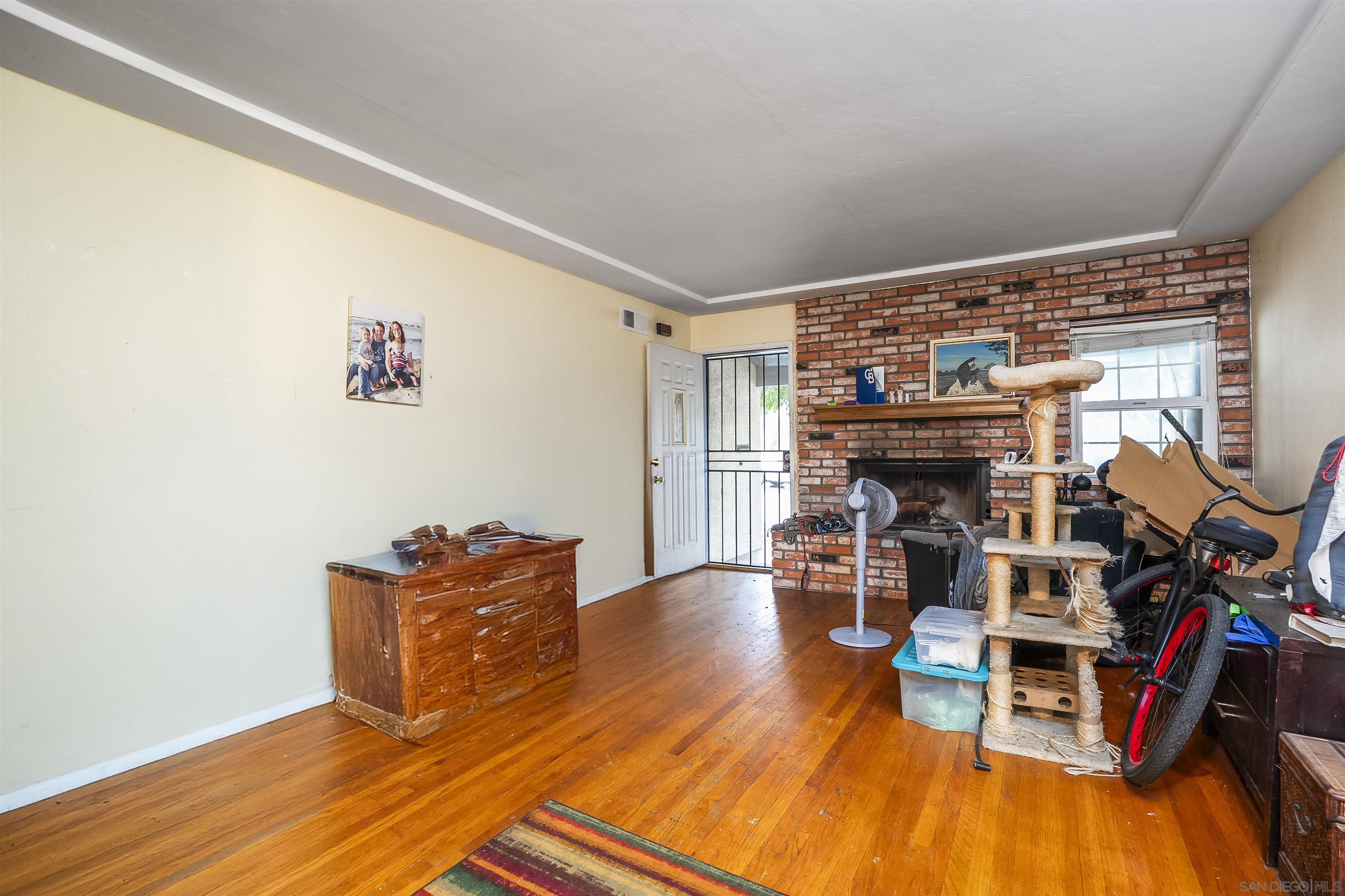 Detail Gallery Image 3 of 38 For 4366  Marraco Drive, San Diego,  CA 92115 - 4 Beds | 2 Baths