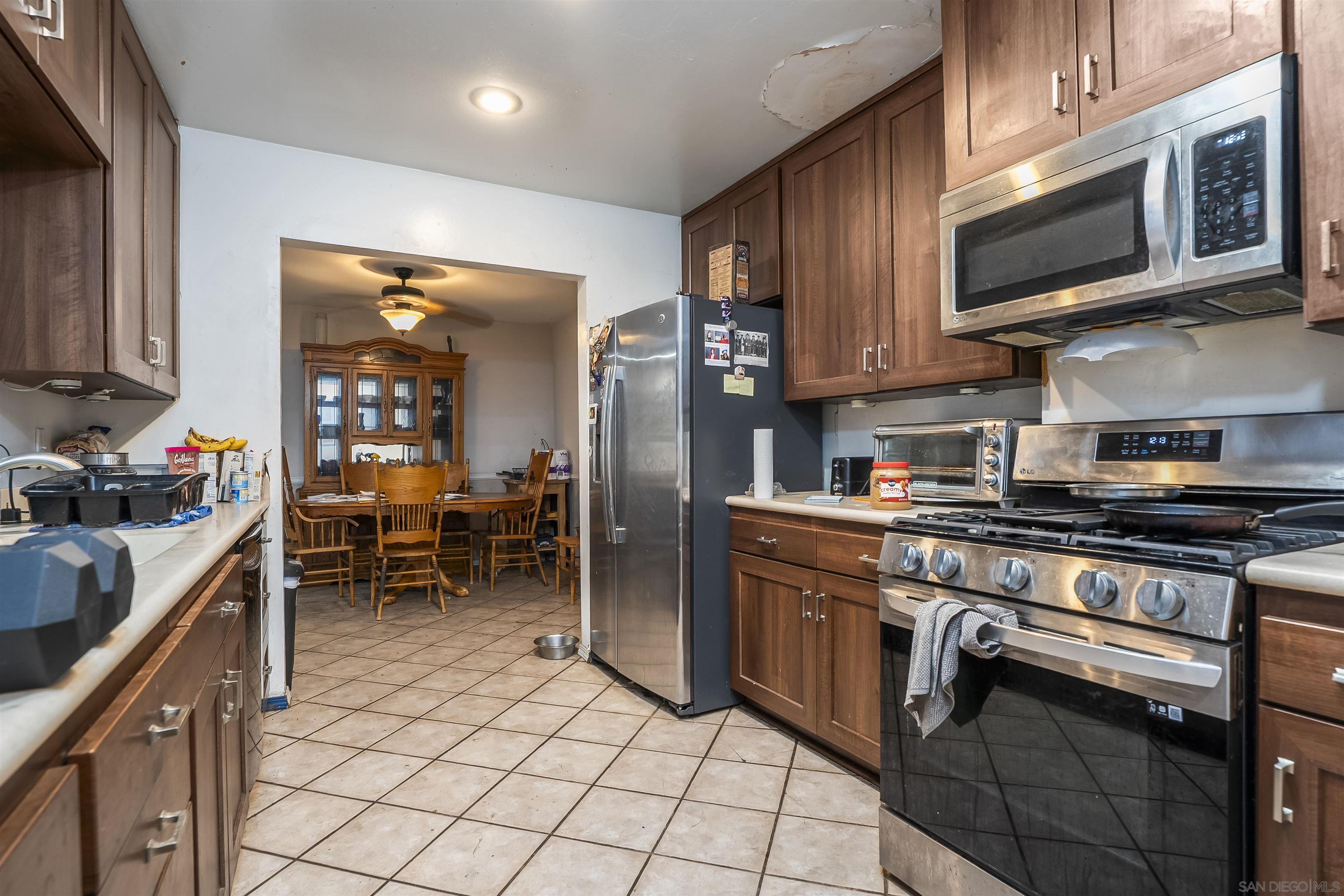 Detail Gallery Image 7 of 38 For 4366  Marraco Drive, San Diego,  CA 92115 - 4 Beds | 2 Baths