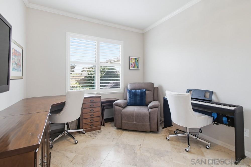Detail Gallery Image 17 of 45 For 8119  Auberge Circle, San Diego,  CA 92127 - 3 Beds | 2 Baths