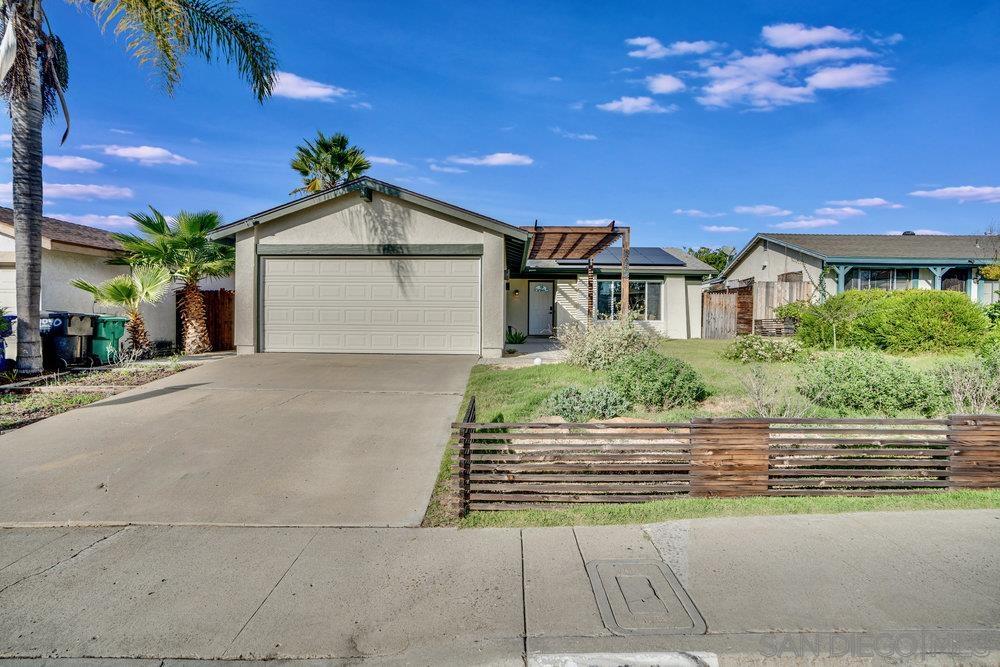 Detail Gallery Image 2 of 45 For 9050  Capricorn Way, San Diego,  CA 92126 - 2 Beds | 2 Baths