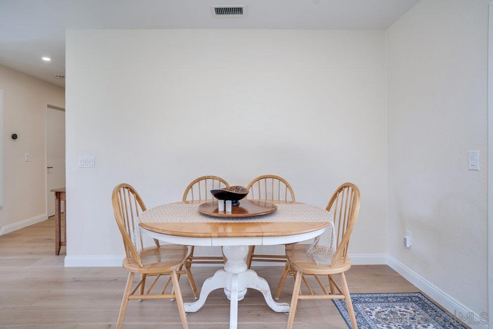 Detail Gallery Image 14 of 45 For 9050  Capricorn Way, San Diego,  CA 92126 - 2 Beds | 2 Baths