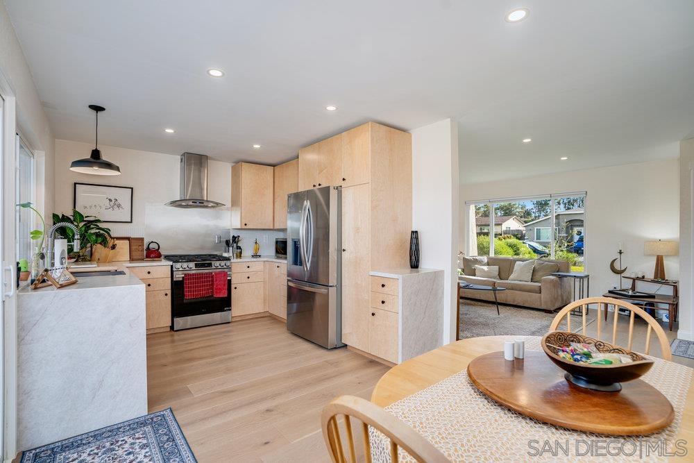 Detail Gallery Image 15 of 45 For 9050  Capricorn Way, San Diego,  CA 92126 - 2 Beds | 2 Baths