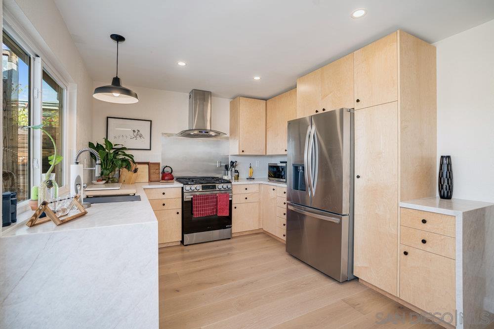 Detail Gallery Image 17 of 45 For 9050  Capricorn Way, San Diego,  CA 92126 - 2 Beds | 2 Baths