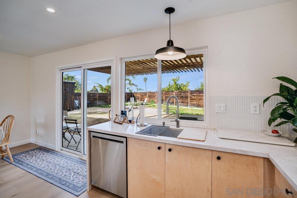 Detail Gallery Image 20 of 45 For 9050  Capricorn Way, San Diego,  CA 92126 - 2 Beds | 2 Baths