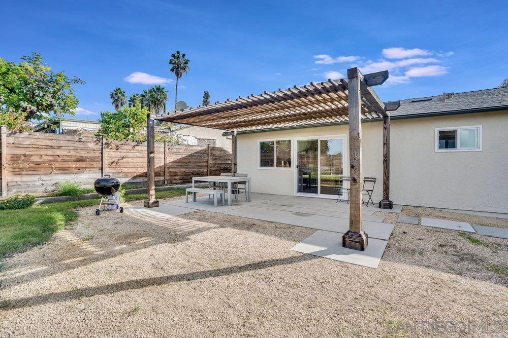 Detail Gallery Image 34 of 45 For 9050  Capricorn Way, San Diego,  CA 92126 - 2 Beds | 2 Baths