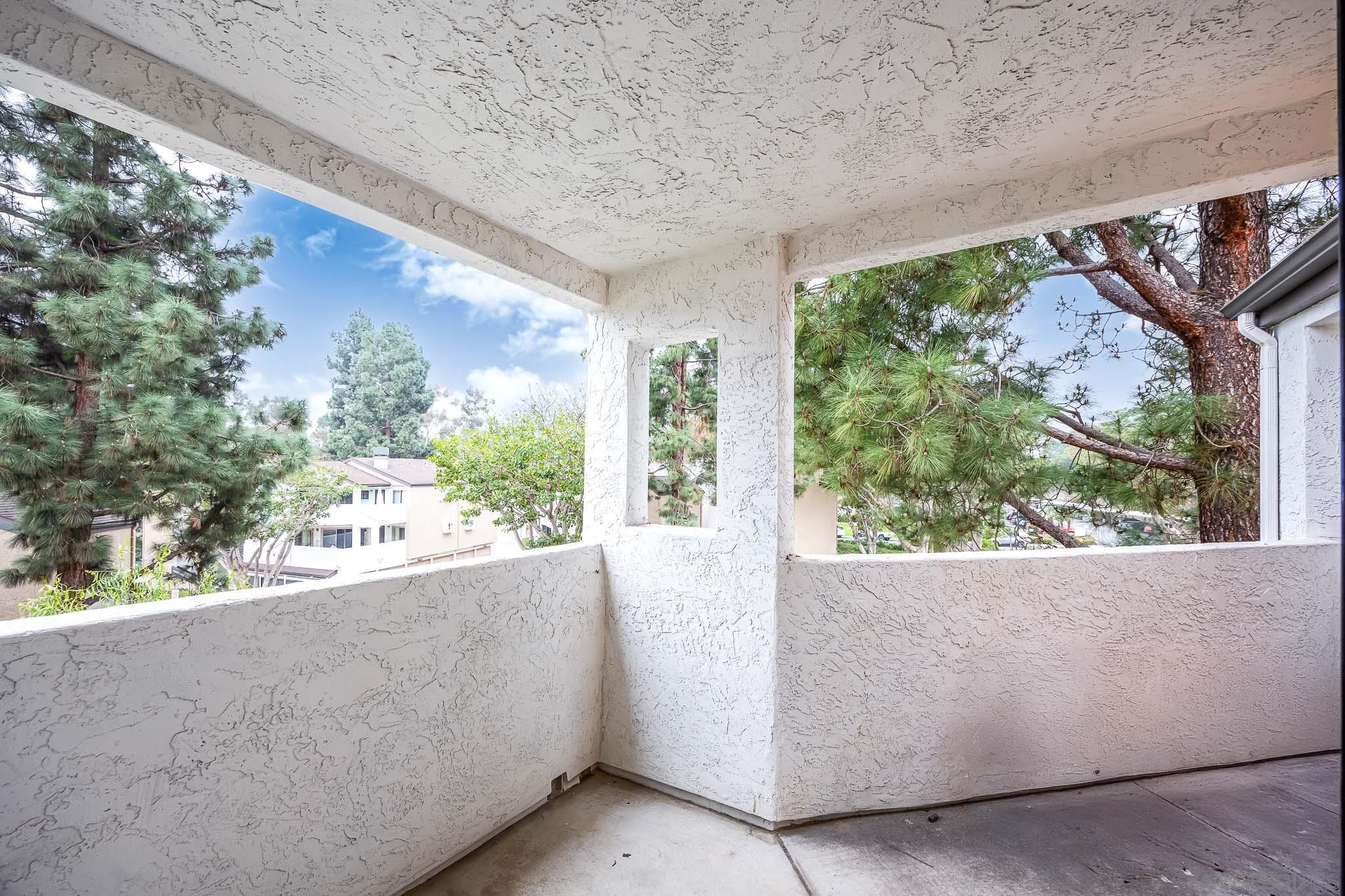 Detail Gallery Image 9 of 29 For 9705  Mesa Springs Way  #UNIT 224,  San Diego,  CA 92126 - 1 Beds | 1 Baths