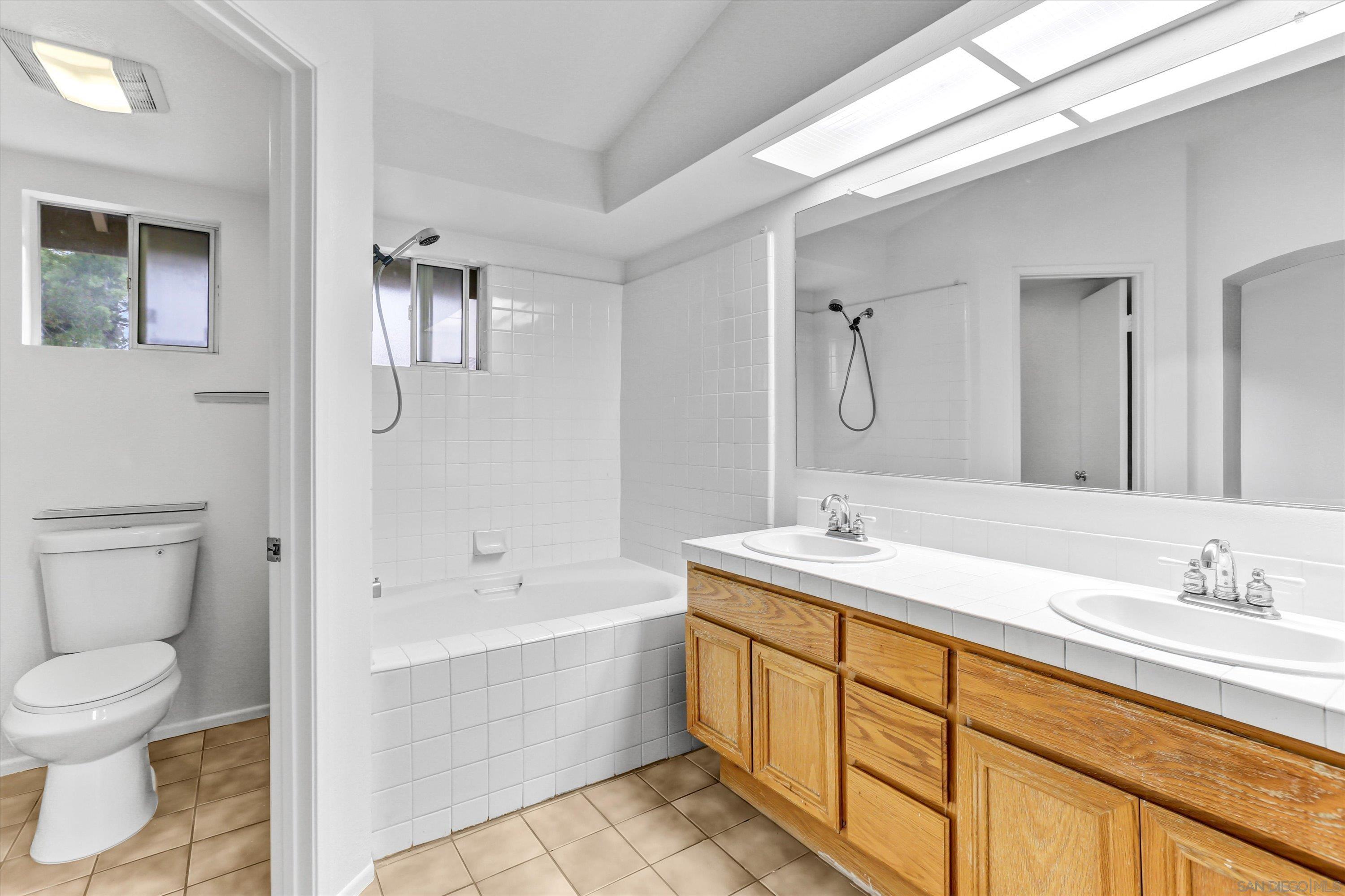 Detail Gallery Image 25 of 29 For 2240  Lago Ventana, Chula Vista,  CA 91914 - 3 Beds | 2/1 Baths