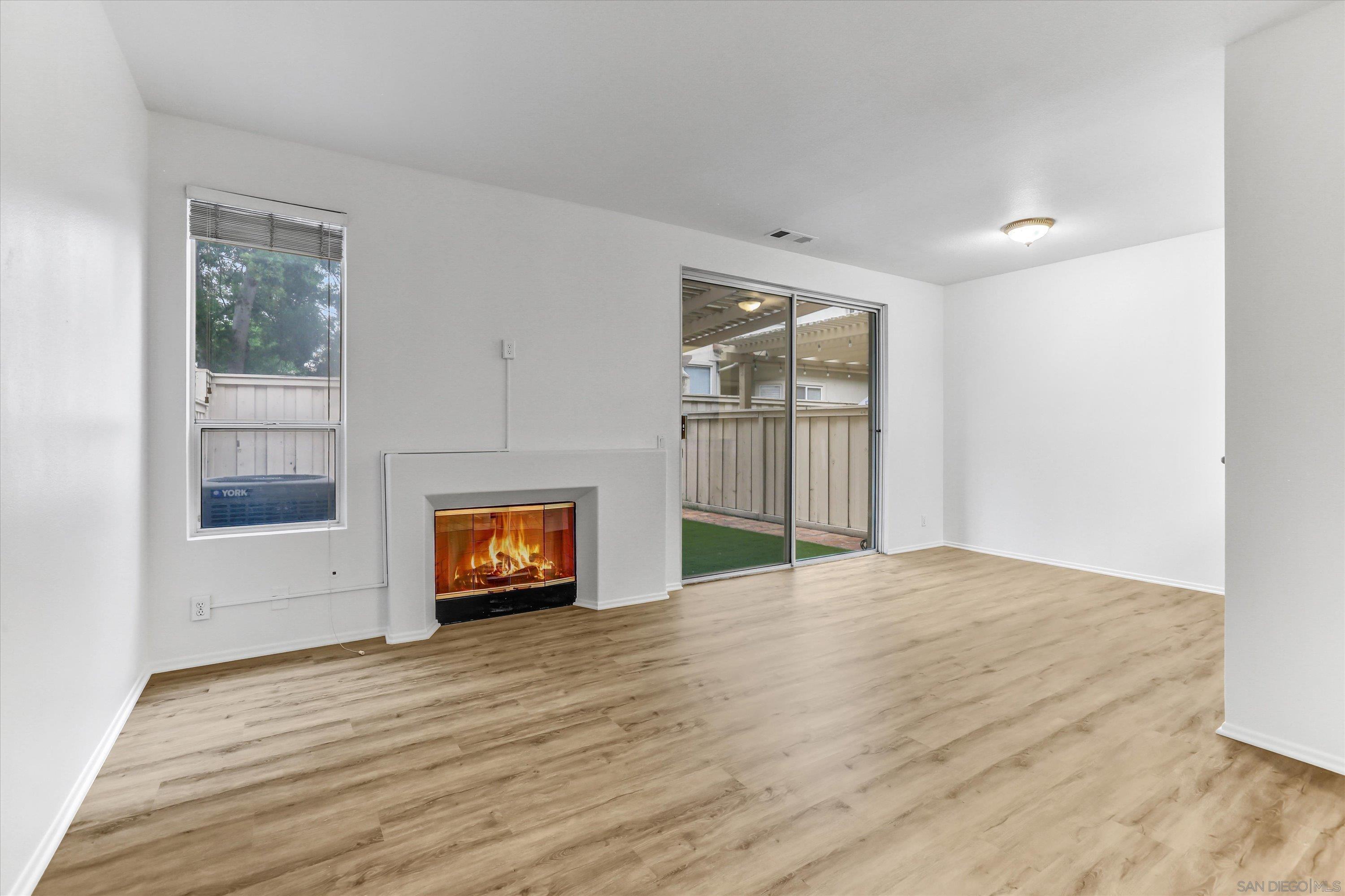 Detail Gallery Image 5 of 29 For 2240  Lago Ventana, Chula Vista,  CA 91914 - 3 Beds | 2/1 Baths