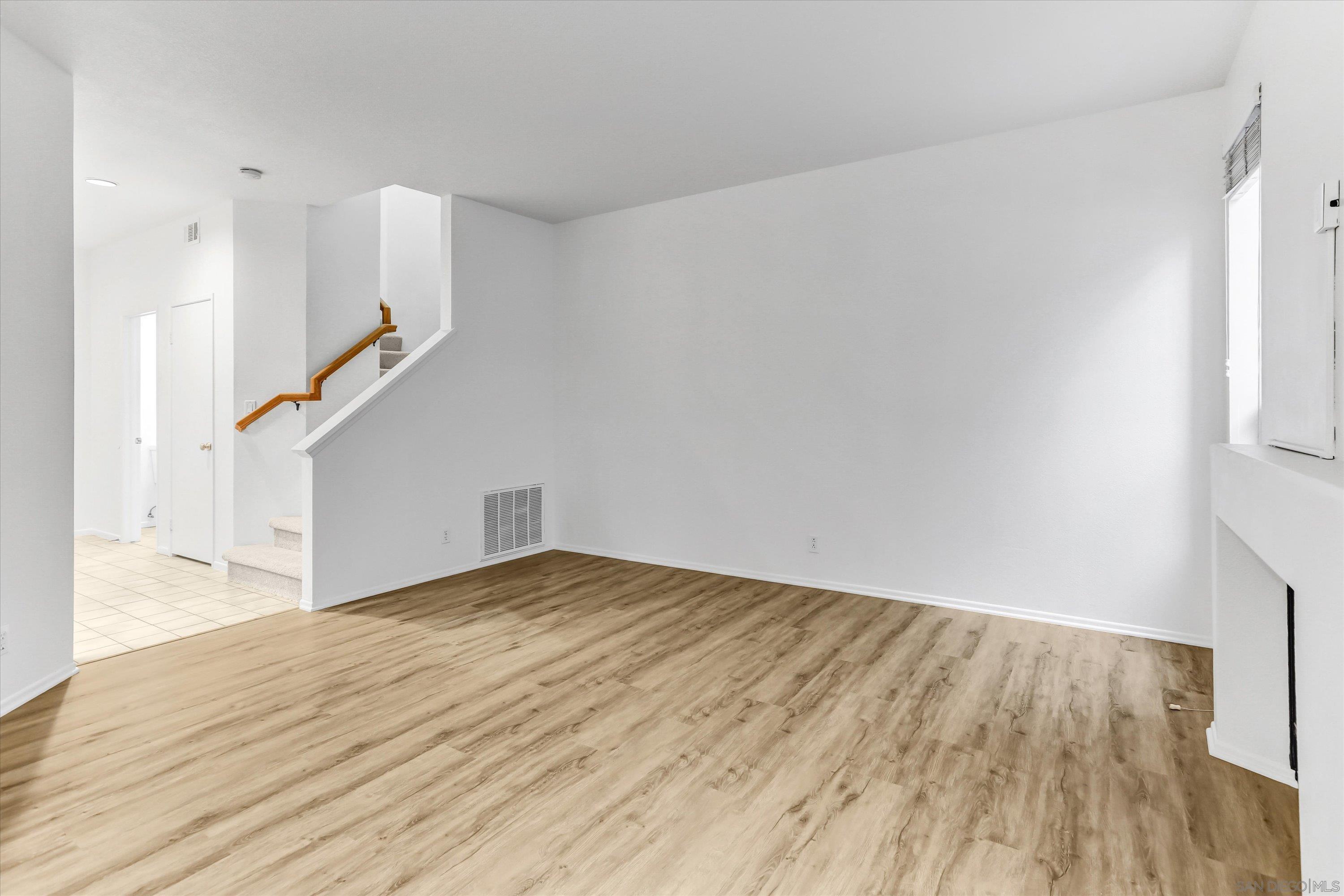 Detail Gallery Image 7 of 29 For 2240  Lago Ventana, Chula Vista,  CA 91914 - 3 Beds | 2/1 Baths