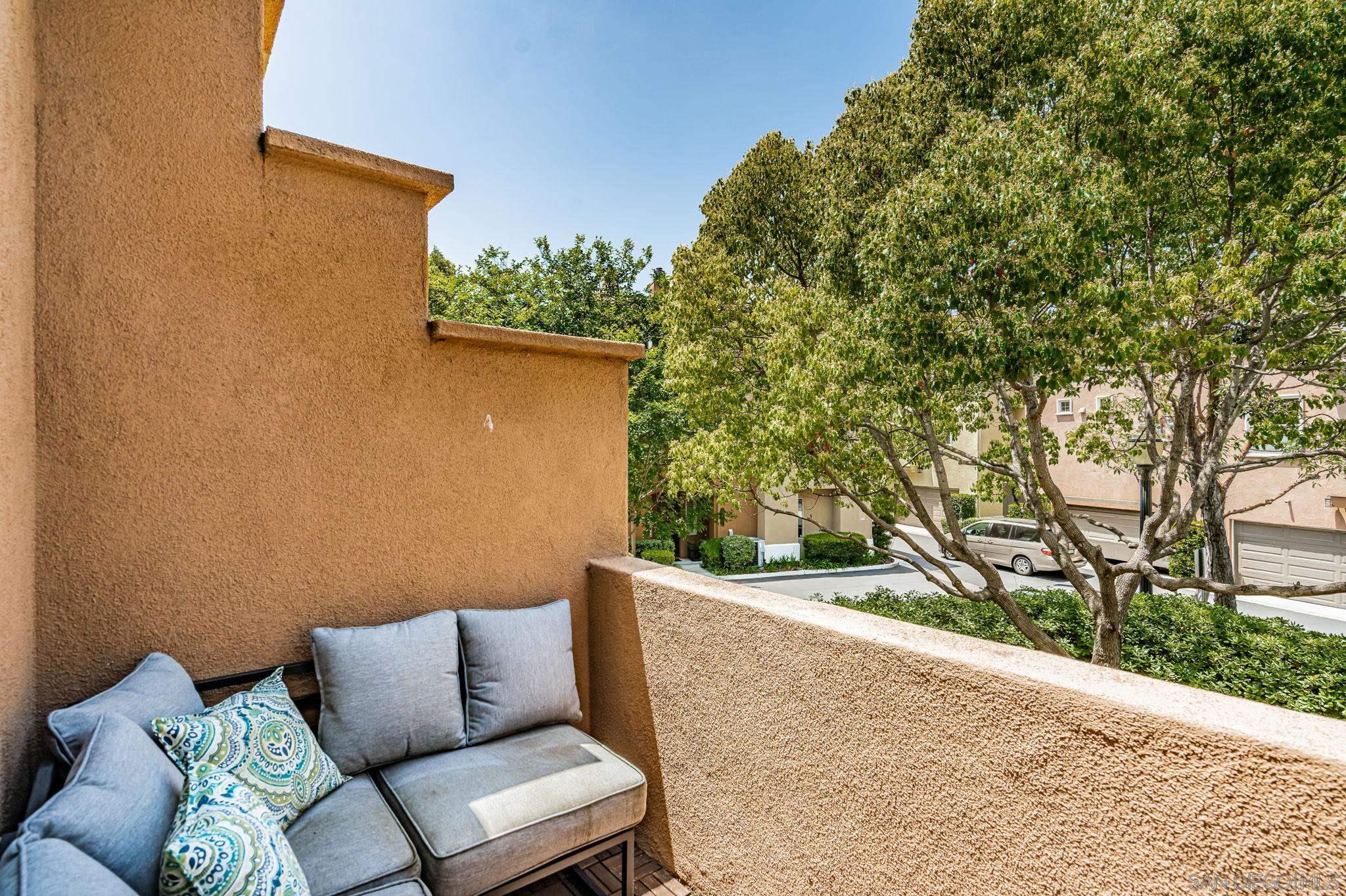 Detail Gallery Image 37 of 47 For 2556  Escala Circle, San Diego,  CA 92108 - 2 Beds | 2/1 Baths