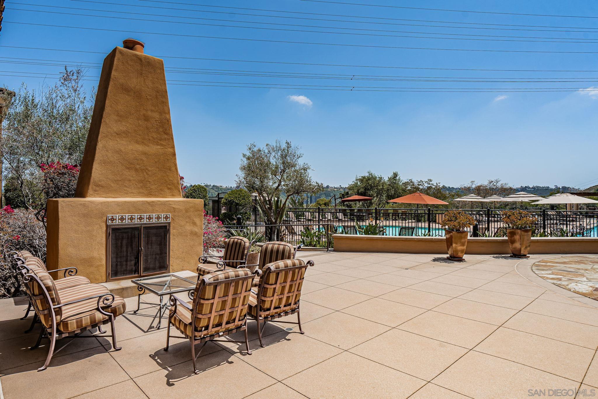 Detail Gallery Image 44 of 47 For 2556  Escala Circle, San Diego,  CA 92108 - 2 Beds | 2/1 Baths