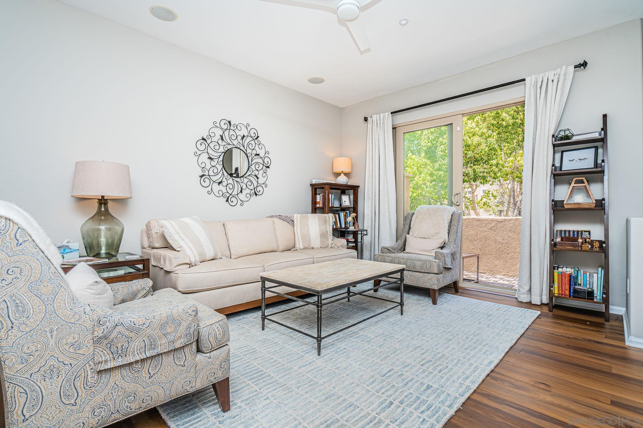 Detail Gallery Image 9 of 47 For 2556  Escala Circle, San Diego,  CA 92108 - 2 Beds | 2/1 Baths