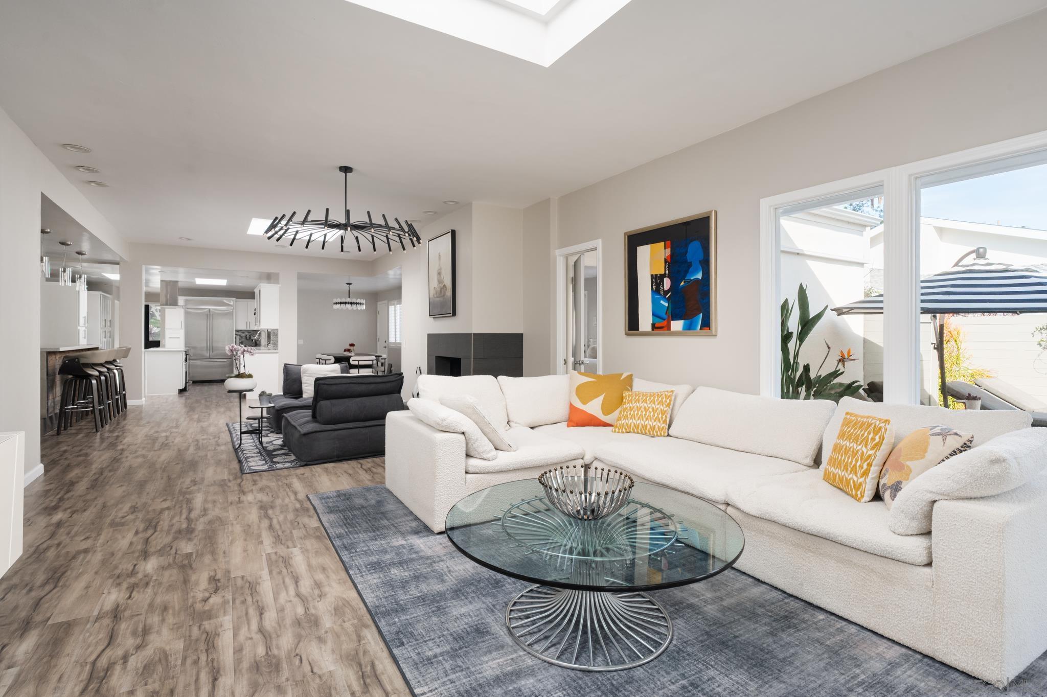 Detail Gallery Image 16 of 46 For 7026  Estrella De Mar Rd, Carlsbad,  CA 92009 - 5 Beds | 3/1 Baths