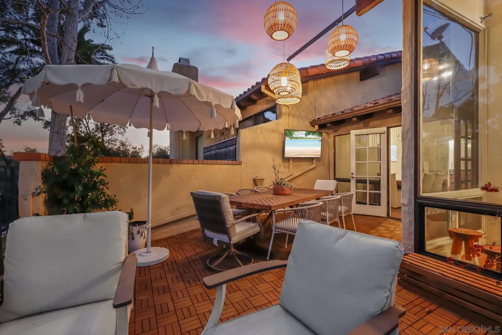 Detail Gallery Image 23 of 29 For 16936  via De Santa Fe, Rancho Santa Fe,  CA 92067 - 3 Beds | 2 Baths