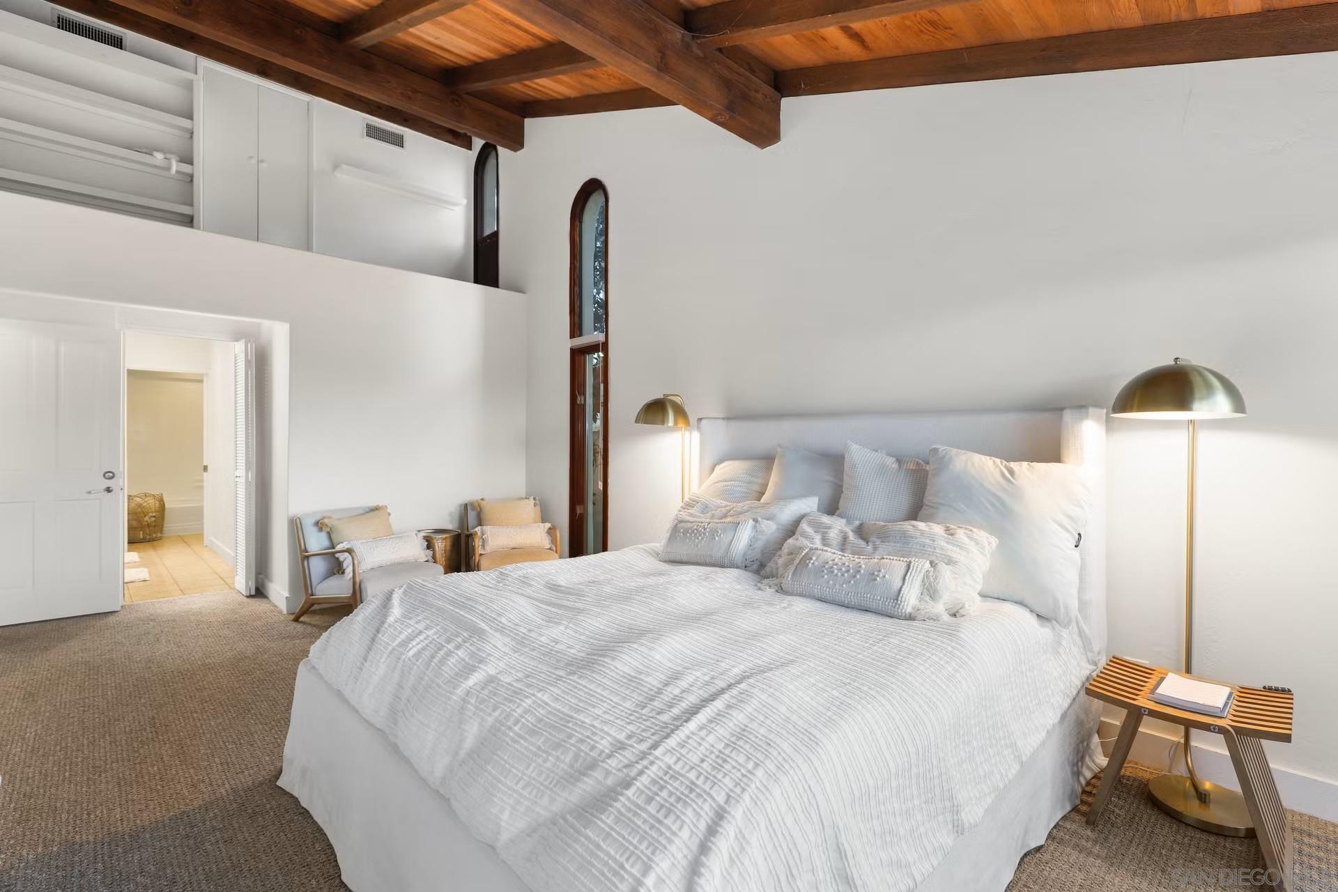 Detail Gallery Image 9 of 29 For 16936  via De Santa Fe, Rancho Santa Fe,  CA 92067 - 3 Beds | 2 Baths