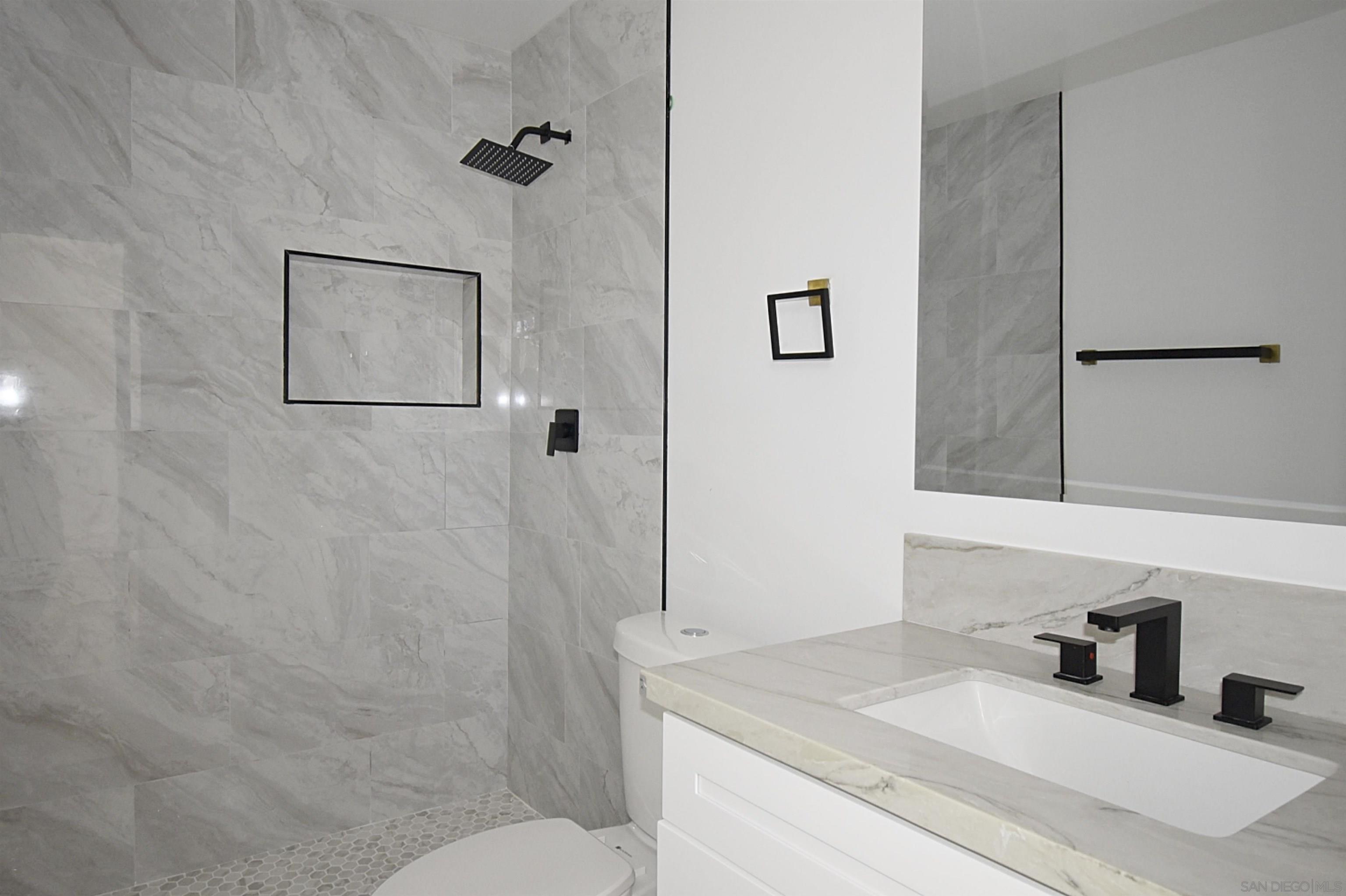 Detail Gallery Image 20 of 44 For 4646  Coconino Way, San Diego,  CA 92117 - 4 Beds | 3 Baths