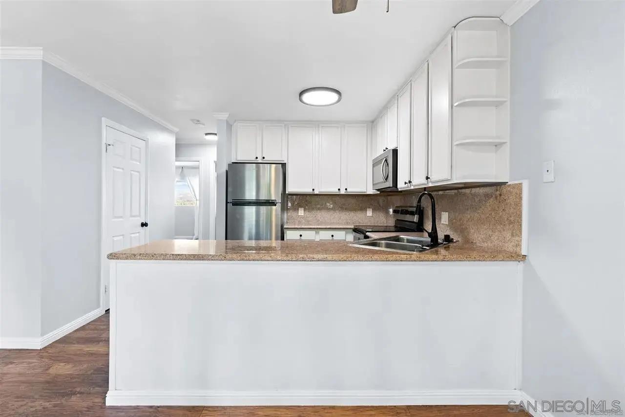 Detail Gallery Image 11 of 30 For 1280 W Main St  24, El Cajon,  CA 92020 - 2 Beds | 1/1 Baths