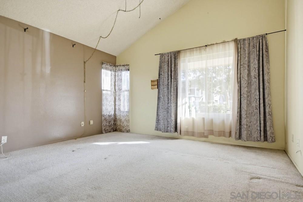 Detail Gallery Image 12 of 27 For 7044  Deerhurst Court, San Diego,  CA 92139 - 4 Beds | 2 Baths