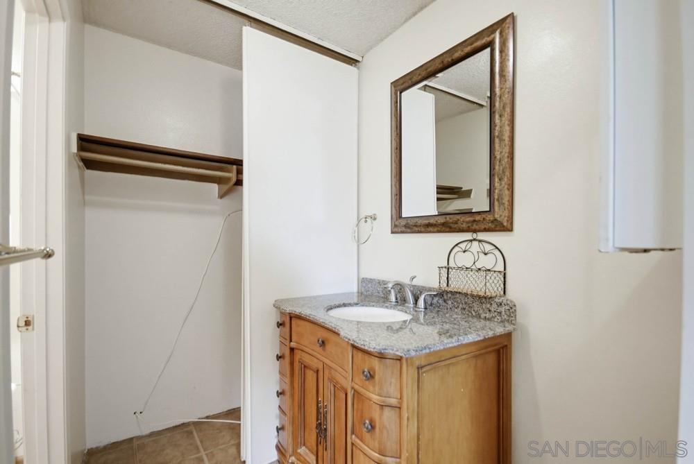 Detail Gallery Image 14 of 27 For 7044  Deerhurst Court, San Diego,  CA 92139 - 4 Beds | 2 Baths