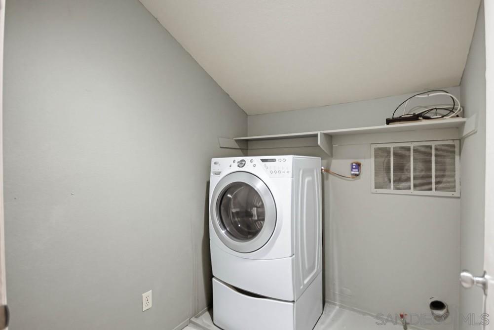 Detail Gallery Image 21 of 27 For 7044  Deerhurst Court, San Diego,  CA 92139 - 4 Beds | 2 Baths