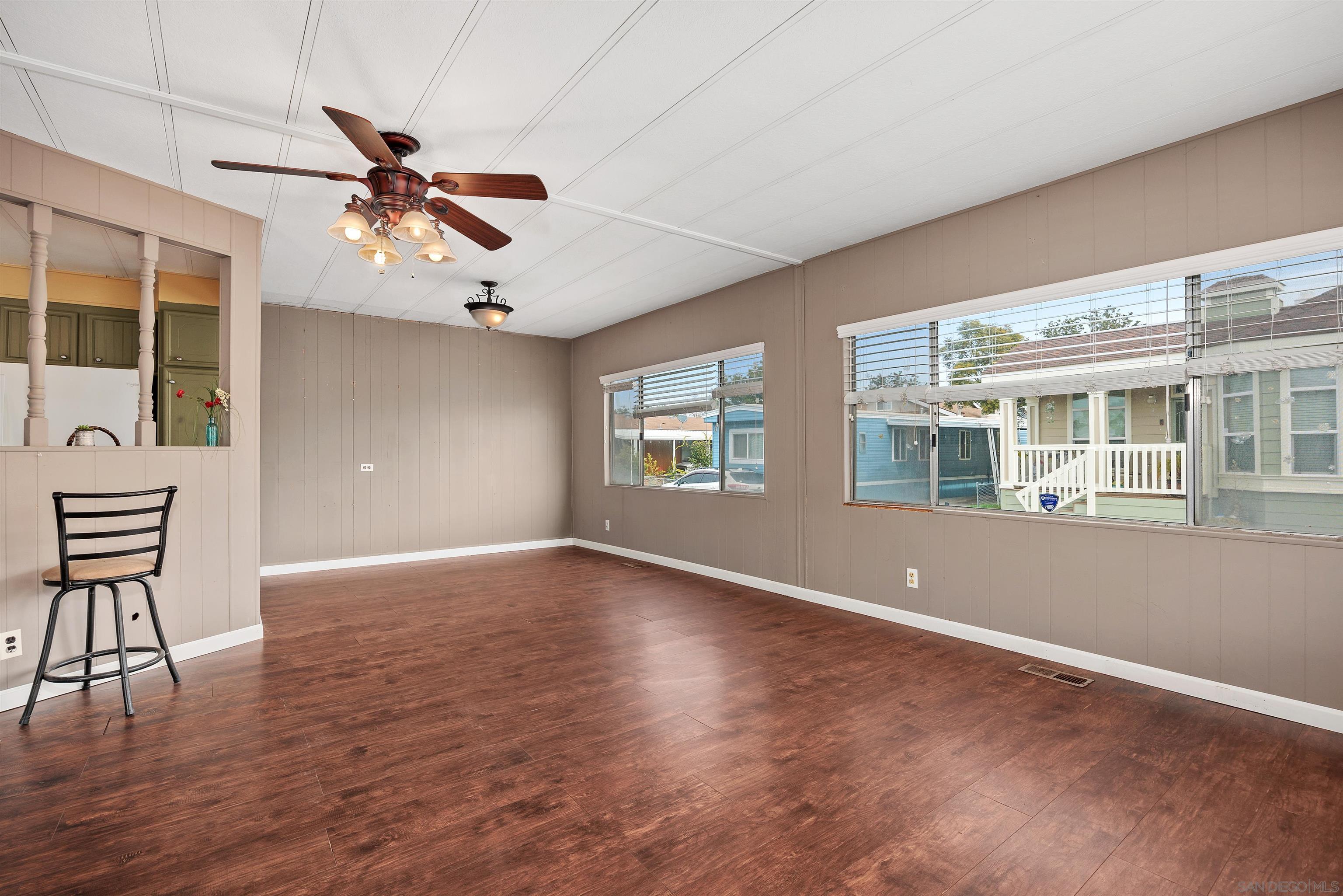 Detail Gallery Image 14 of 38 For 4616 N River Rd  89, Oceanside,  CA 92057 - 2 Beds | 2 Baths