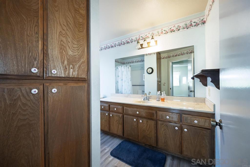 Detail Gallery Image 15 of 24 For 1811  Lynx Glen, Escondido,  CA 92026 - 2 Beds | 2 Baths