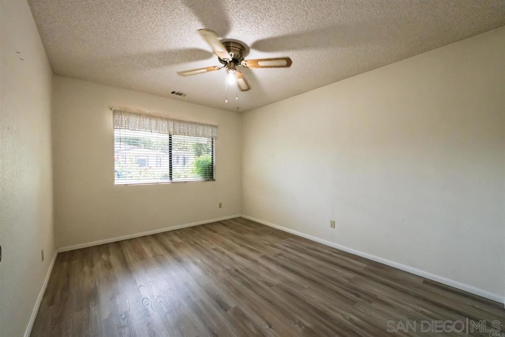 Detail Gallery Image 17 of 24 For 1811  Lynx Glen, Escondido,  CA 92026 - 2 Beds | 2 Baths