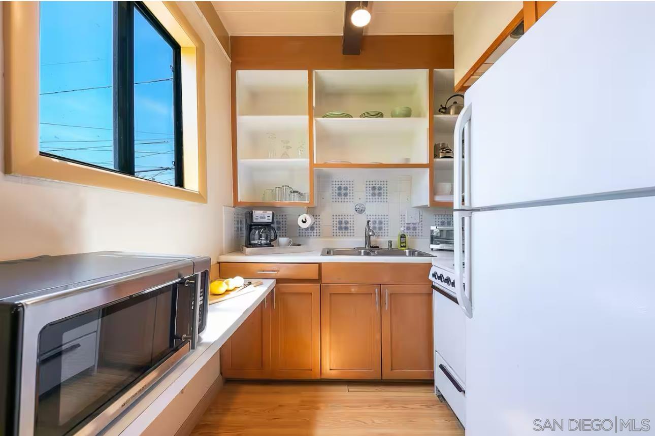 Detail Gallery Image 21 of 30 For 370-72  Nautilus St, La Jolla,  CA 92037 - – Beds | – Baths