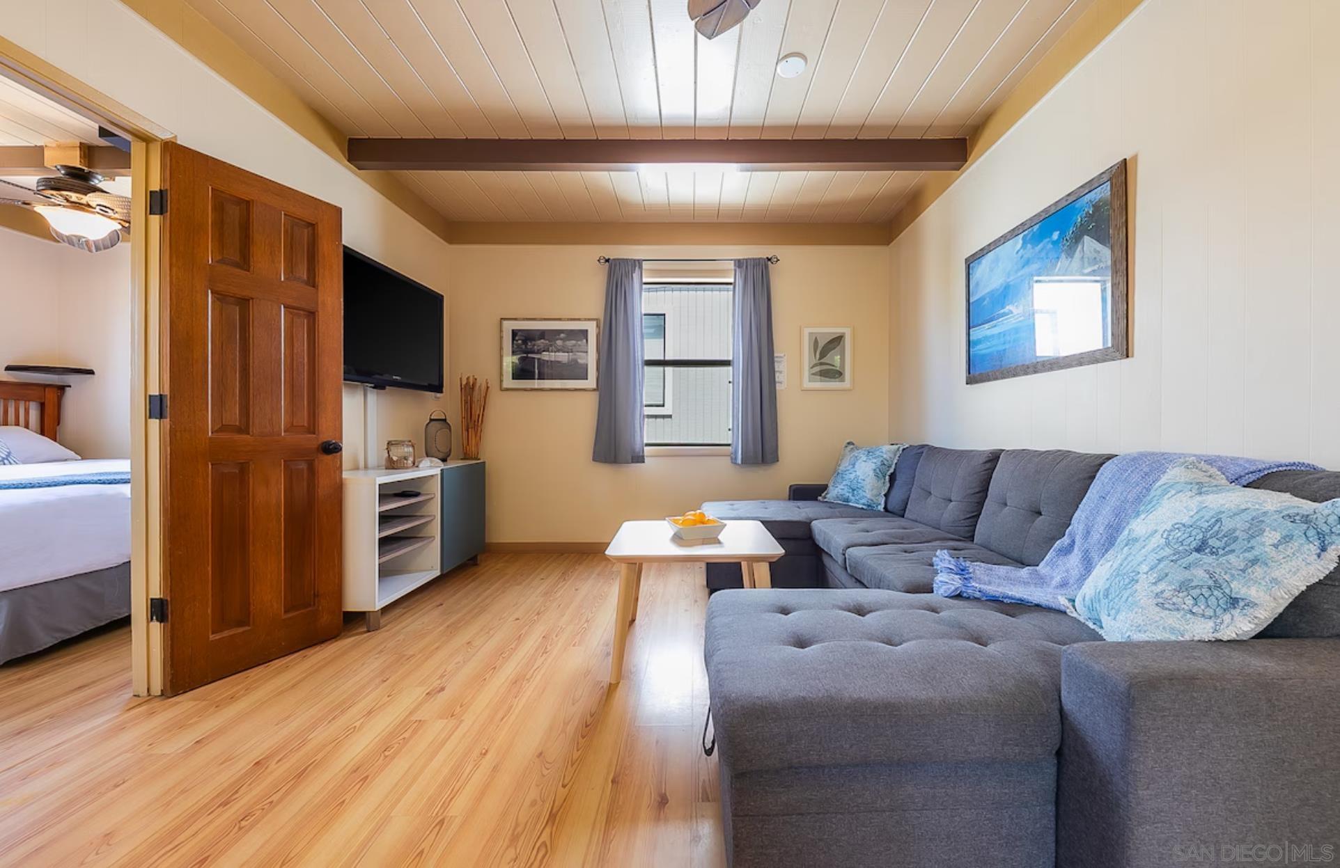 Detail Gallery Image 23 of 30 For 370-72  Nautilus St, La Jolla,  CA 92037 - – Beds | – Baths