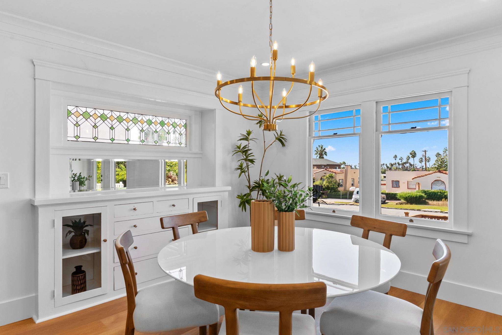 Detail Gallery Image 8 of 38 For 4665  Arizona St, San Diego,  CA 92116 - 5 Beds | 3/1 Baths