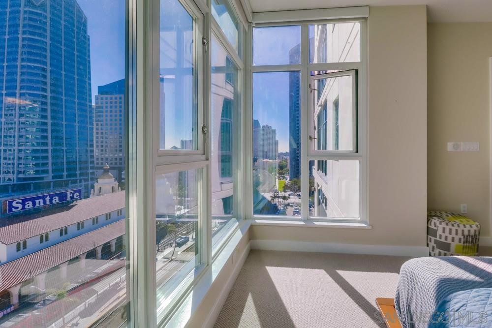 Detail Gallery Image 19 of 38 For 1199  Pacific Hwy  1204, San Diego,  CA 92101 - 2 Beds | 2 Baths