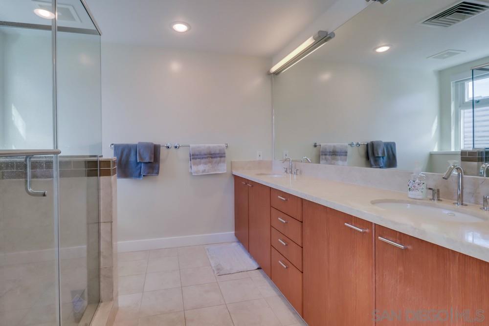 Detail Gallery Image 20 of 38 For 1199  Pacific Hwy  1204, San Diego,  CA 92101 - 2 Beds | 2 Baths
