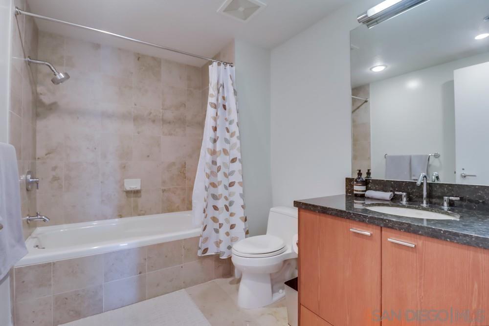 Detail Gallery Image 23 of 38 For 1199  Pacific Hwy  1204, San Diego,  CA 92101 - 2 Beds | 2 Baths