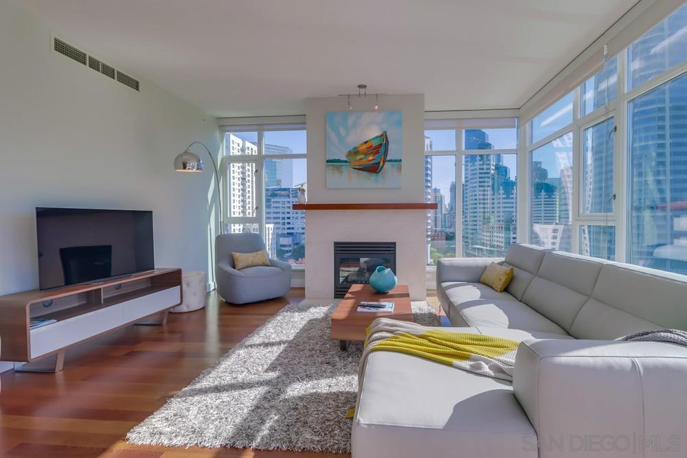 Detail Gallery Image 5 of 38 For 1199  Pacific Hwy  1204, San Diego,  CA 92101 - 2 Beds | 2 Baths