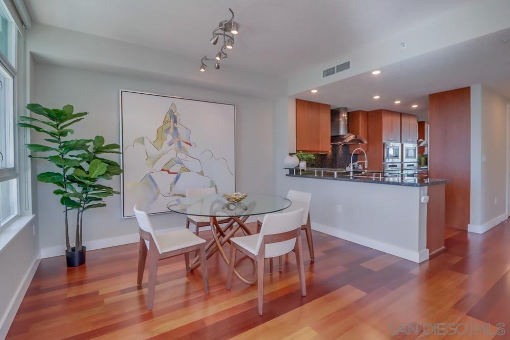 Detail Gallery Image 8 of 38 For 1199  Pacific Hwy  1204, San Diego,  CA 92101 - 2 Beds | 2 Baths