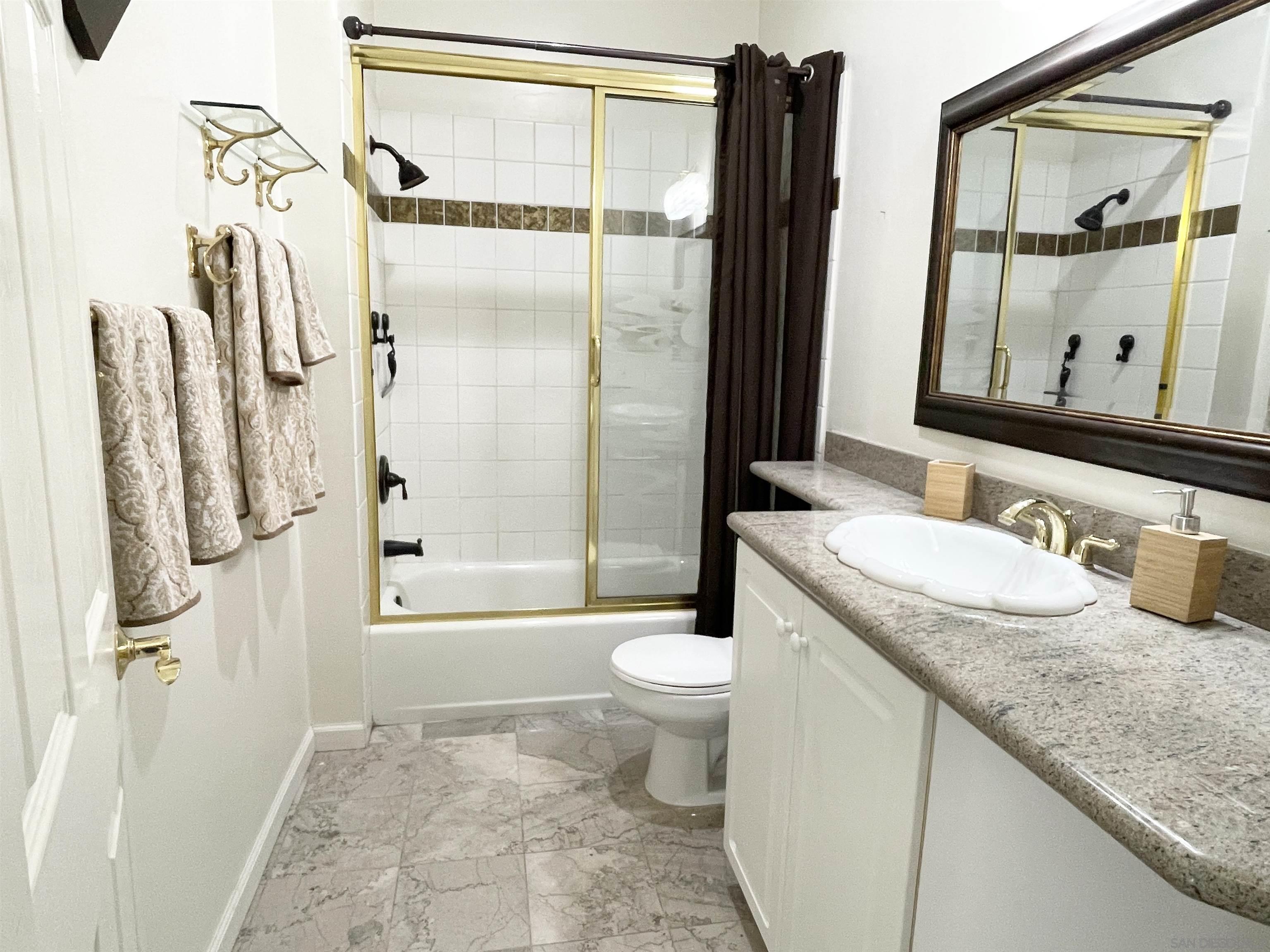 Detail Gallery Image 15 of 21 For 832  Legacy, San Marcos,  CA 92069 - 3 Beds | 3 Baths