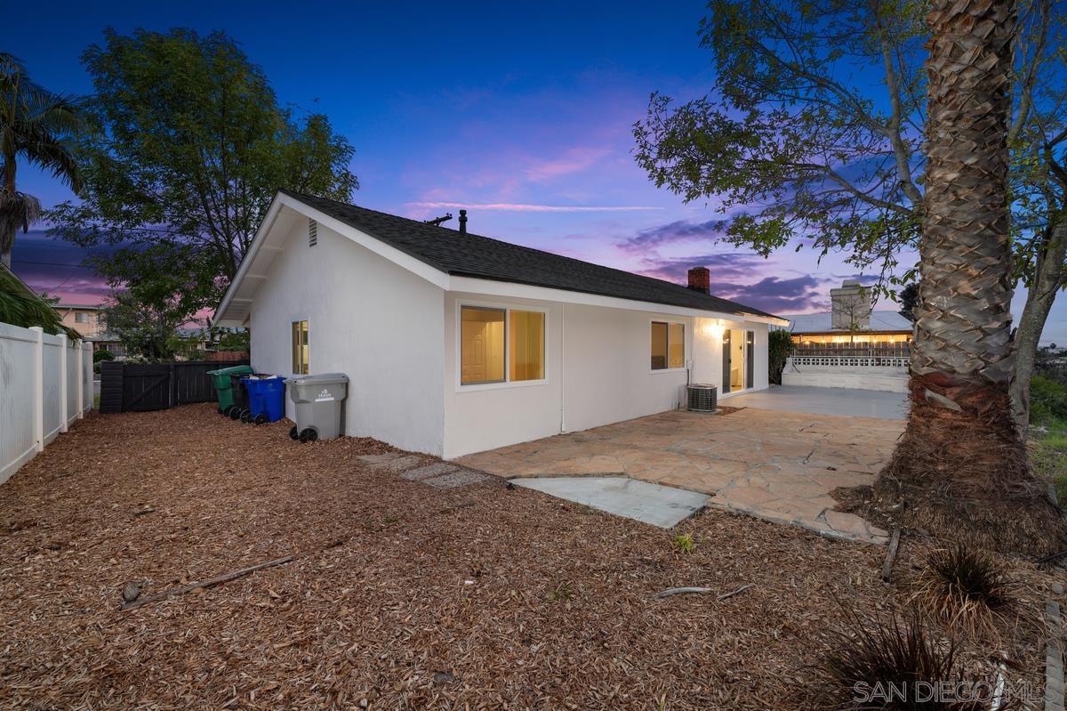 Detail Gallery Image 14 of 15 For 6428  Lake Apopka Pl, San Diego,  CA 92119 - 3 Beds | 2 Baths