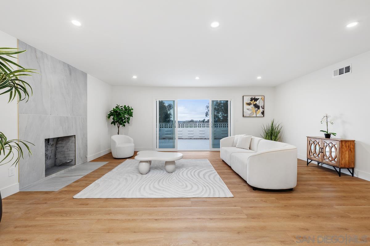 Detail Gallery Image 7 of 15 For 6428  Lake Apopka Pl, San Diego,  CA 92119 - 3 Beds | 2 Baths