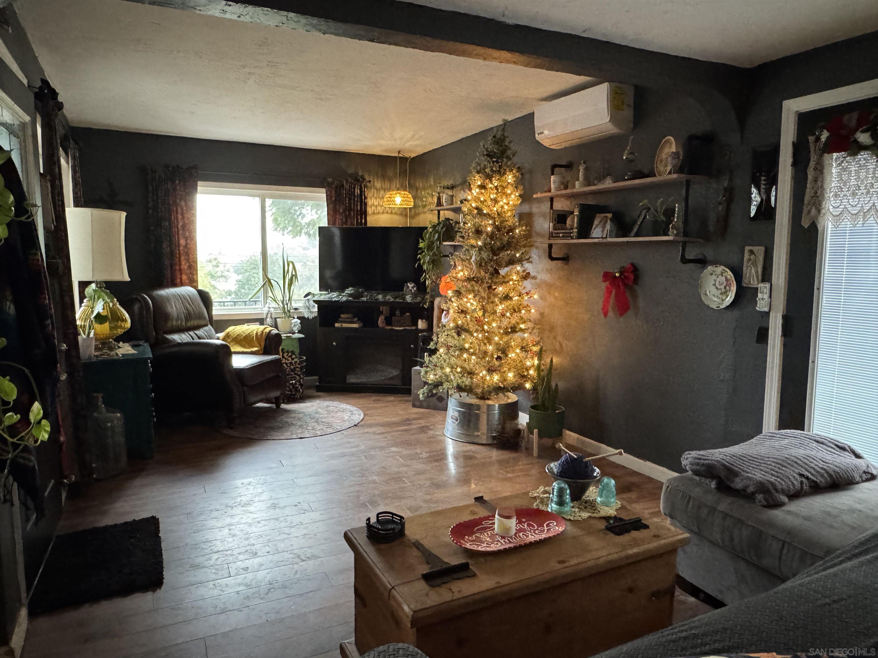 Detail Gallery Image 11 of 68 For 8468  Golden Ridge Rd, Lakeside,  CA 92040 - 3 Beds | 2 Baths