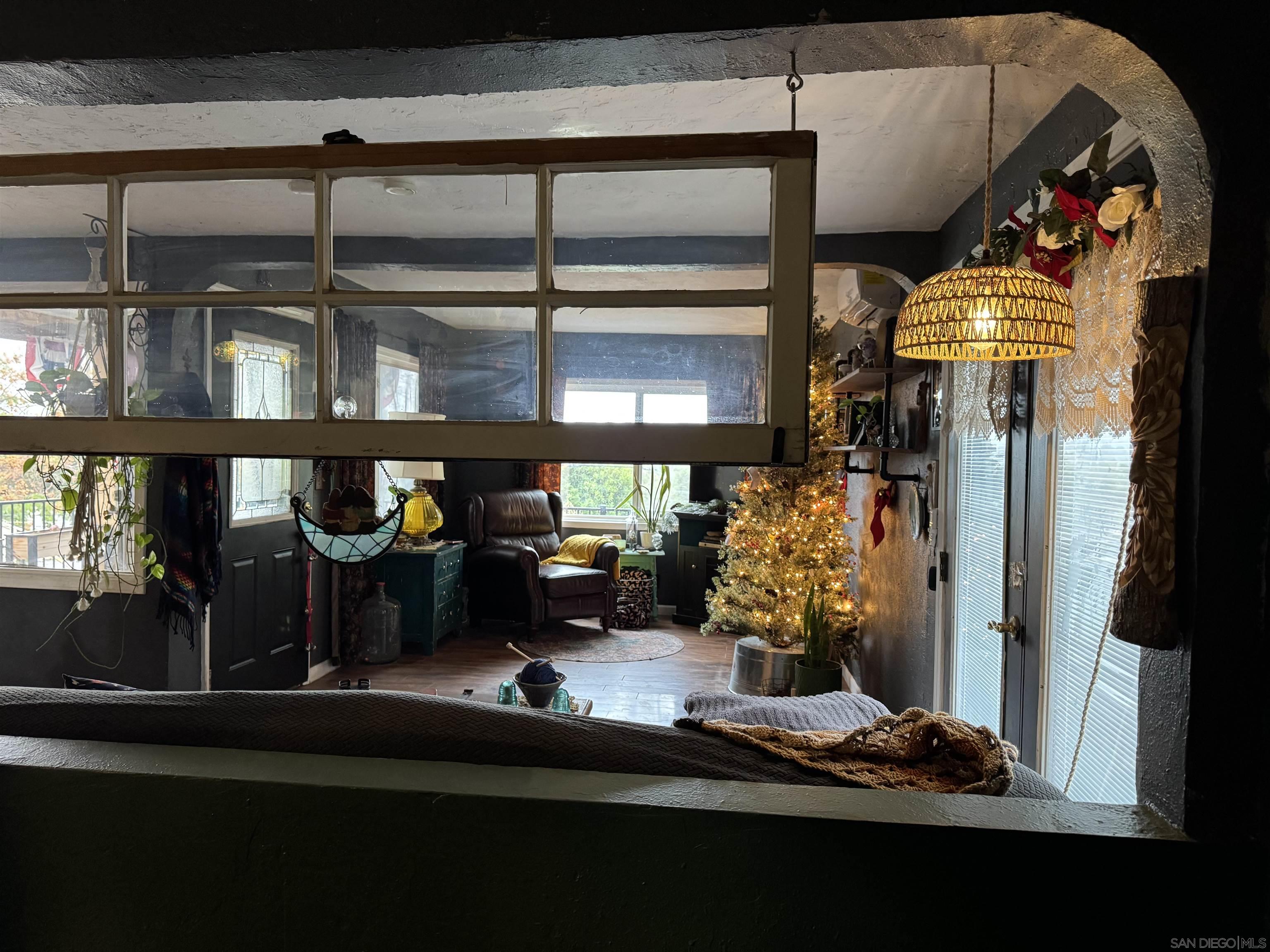 Detail Gallery Image 14 of 68 For 8468  Golden Ridge Rd, Lakeside,  CA 92040 - 3 Beds | 2 Baths