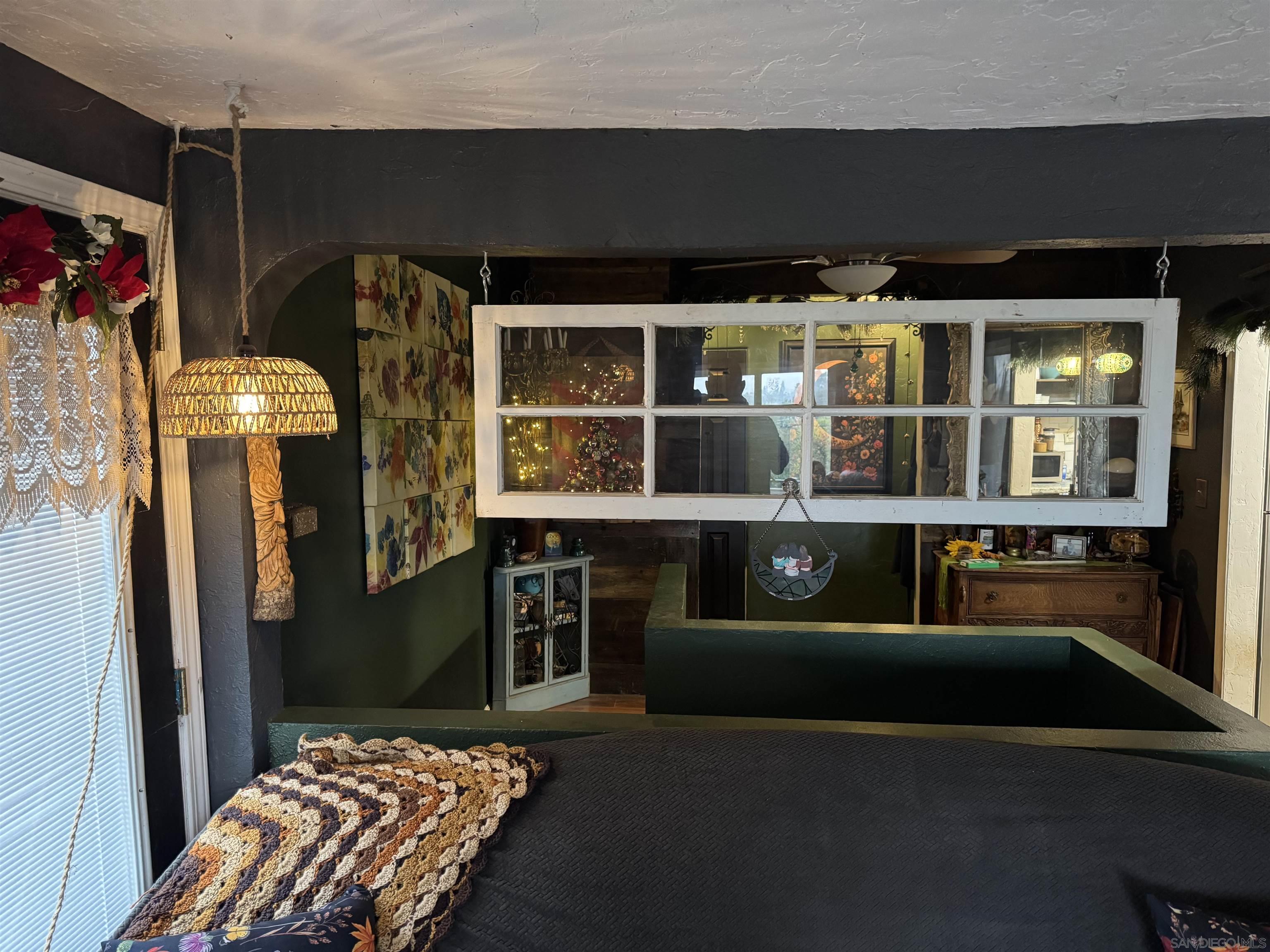 Detail Gallery Image 15 of 68 For 8468  Golden Ridge Rd, Lakeside,  CA 92040 - 3 Beds | 2 Baths