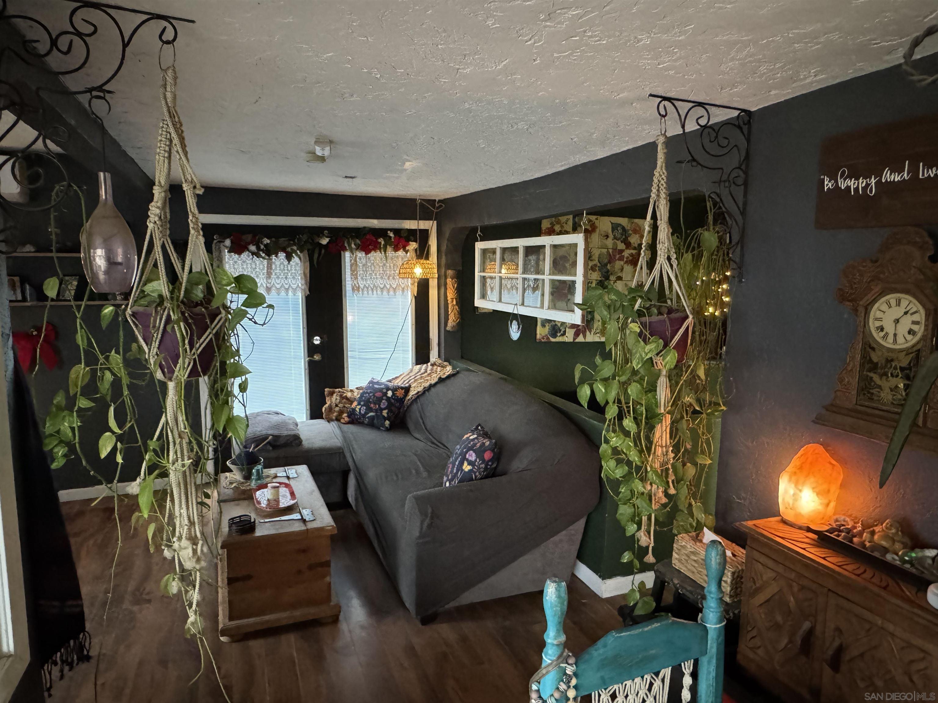 Detail Gallery Image 20 of 68 For 8468  Golden Ridge Rd, Lakeside,  CA 92040 - 3 Beds | 2 Baths