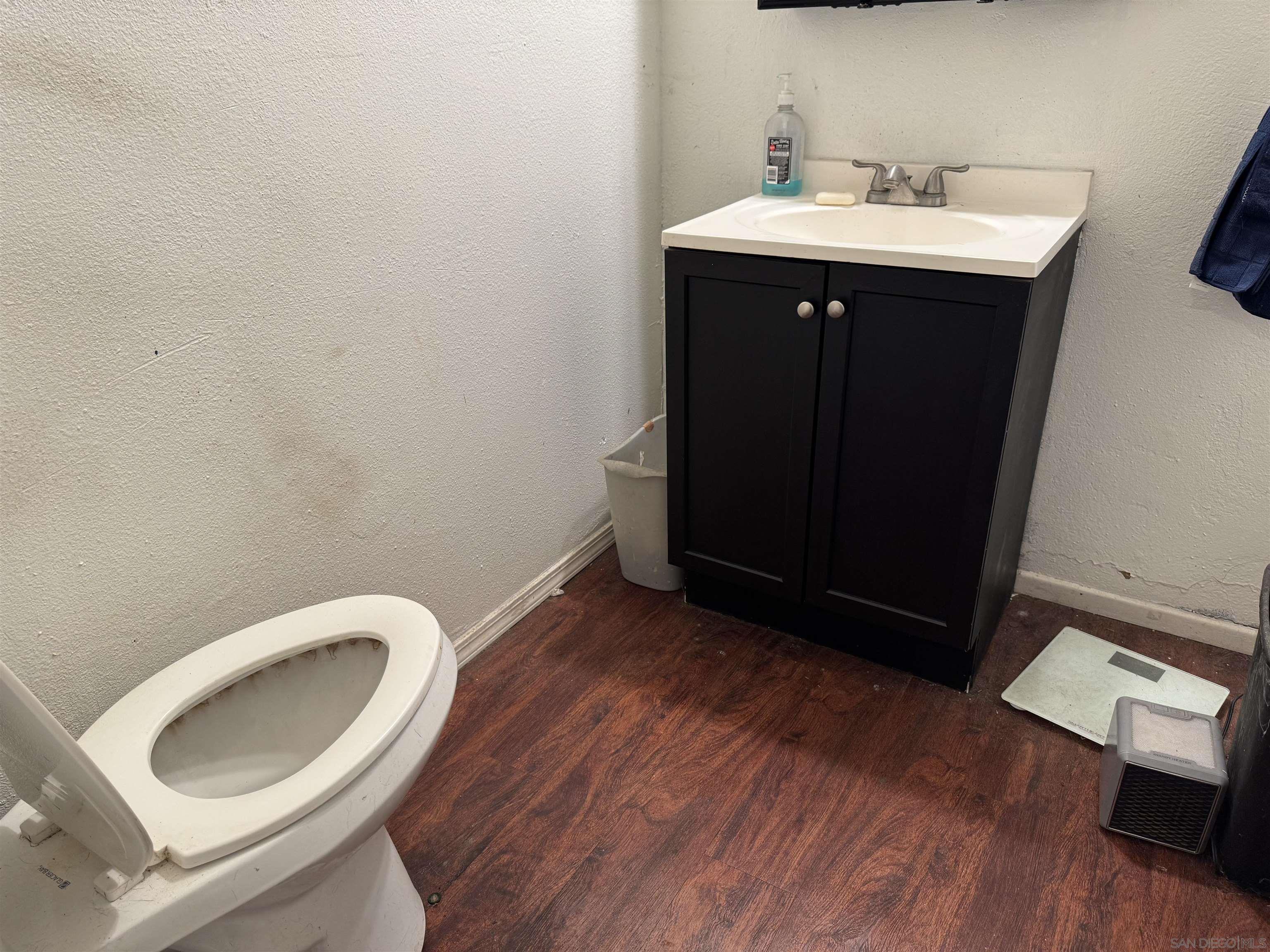 Detail Gallery Image 37 of 68 For 8468  Golden Ridge Rd, Lakeside,  CA 92040 - 3 Beds | 2 Baths