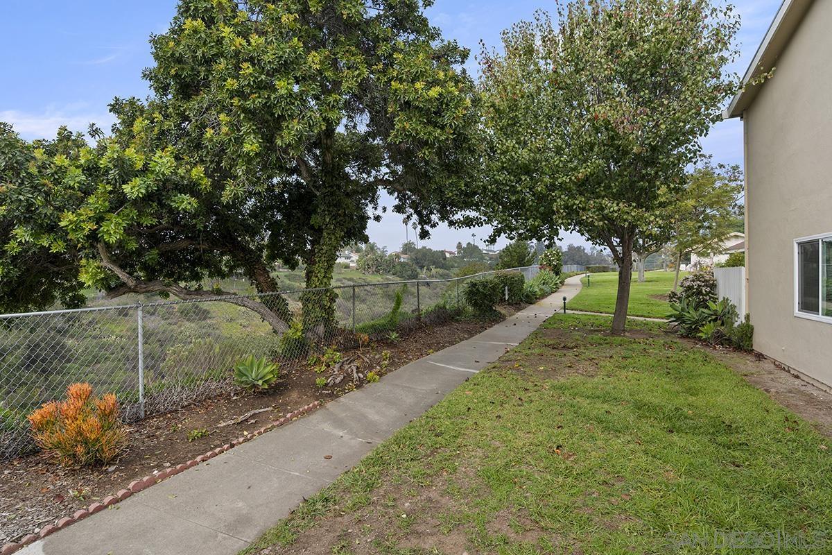 Detail Gallery Image 27 of 31 For 5746  Ferber Street, San Diego,  CA 92122 - 2 Beds | 1/1 Baths