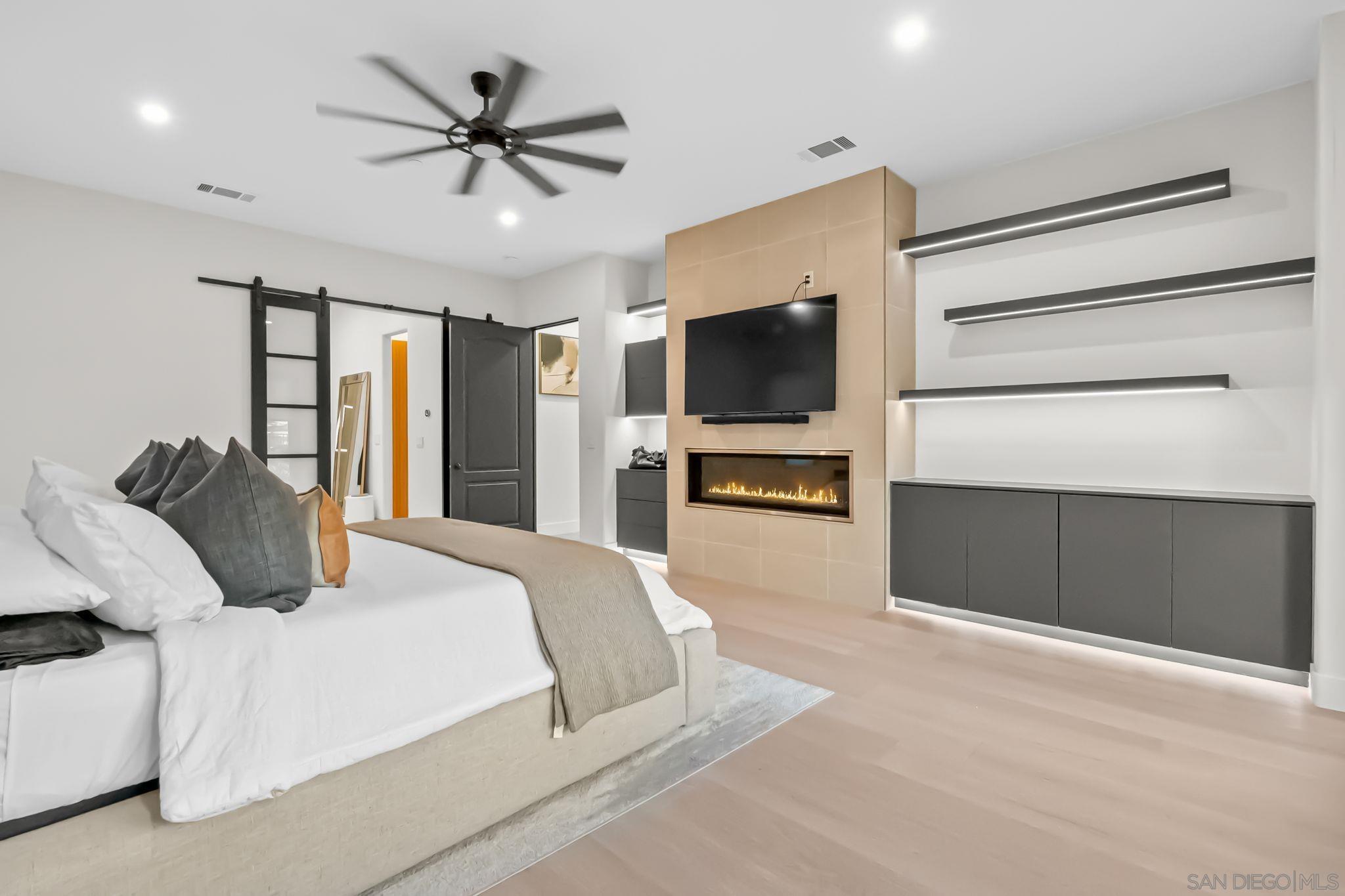 Detail Gallery Image 20 of 62 For 16829  Going My Way, San Diego,  CA 92127 - 4 Beds | 4 Baths